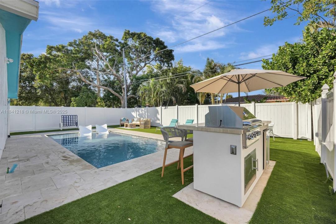 1319 SW 30th St A, Fort Lauderdale, 佛羅里達州 33315, 美國