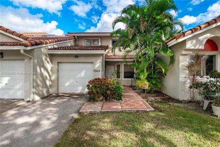 7602 S Pinewalk Dr S 154, Margate, Florida 33063, USA