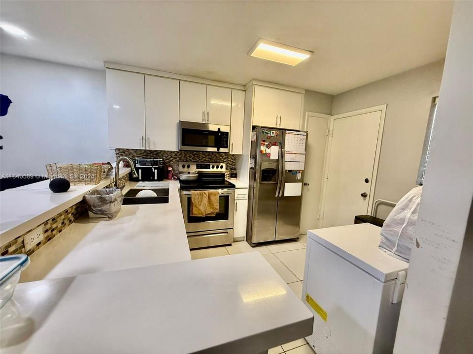 1400 NE 191st St 323, Miami, 플로리다 33179, 미국