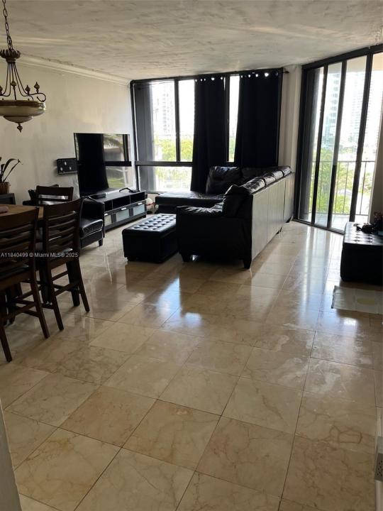 520 Brickell Key Dr A610, Miami, Florida 33131, Estados Unidos