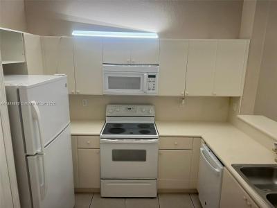 1666 SE 27th Ct 208, Homestead, Florida 33035, USA