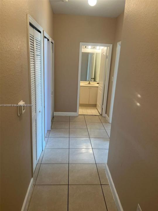 1666 SE 27th Ct 208, Homestead, Florida 33035, Estados Unidos