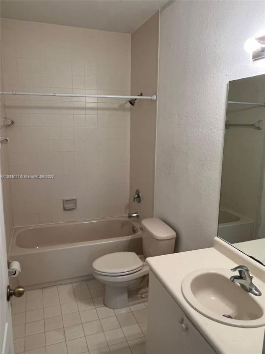 1666 SE 27th Ct 208, Homestead, Florida 33035, Estados Unidos