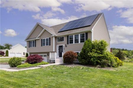 38 Pleasant View Drive, Hopkinton, Rhode Island 02832