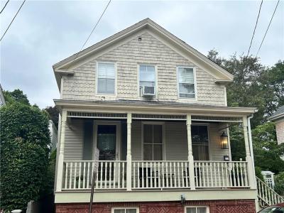 15 Chestnut Street, Newport, Rhode Island 02840