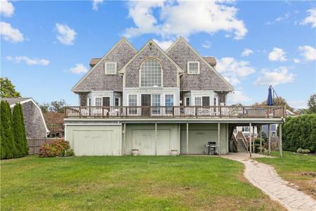 30 Attleboro Avenue, Portsmouth, RI 02871, USA