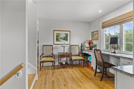 30 Attleboro Avenue, Portsmouth, Rhode Island 02871