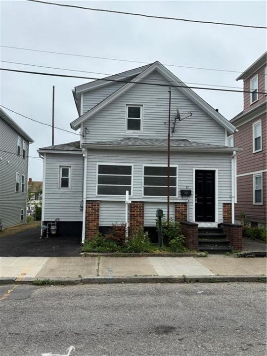 37 Hampton Street, Providence, Rhode Island 02904