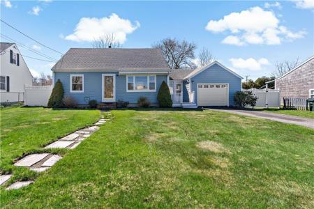 5 St Theresa Avenue, Bristol, RI 02809, USA