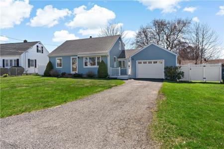 5 St Theresa Avenue, Bristol, Rhode Island 02809