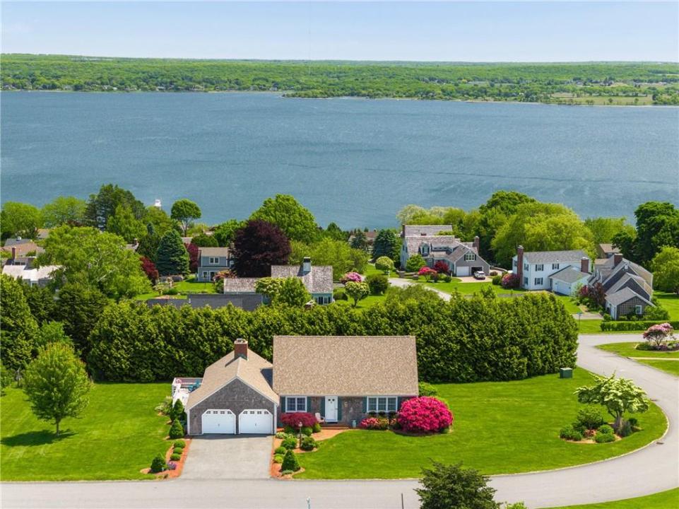 80 Sea Meadow Drive, Portsmouth, Rhode Island 02871, Estados Unidos