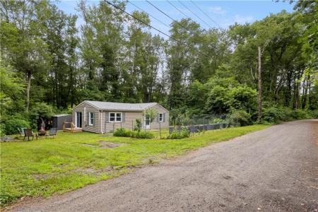 26 Clarke Avenue, Hopkinton, Rhode Island 02832, États-Unis