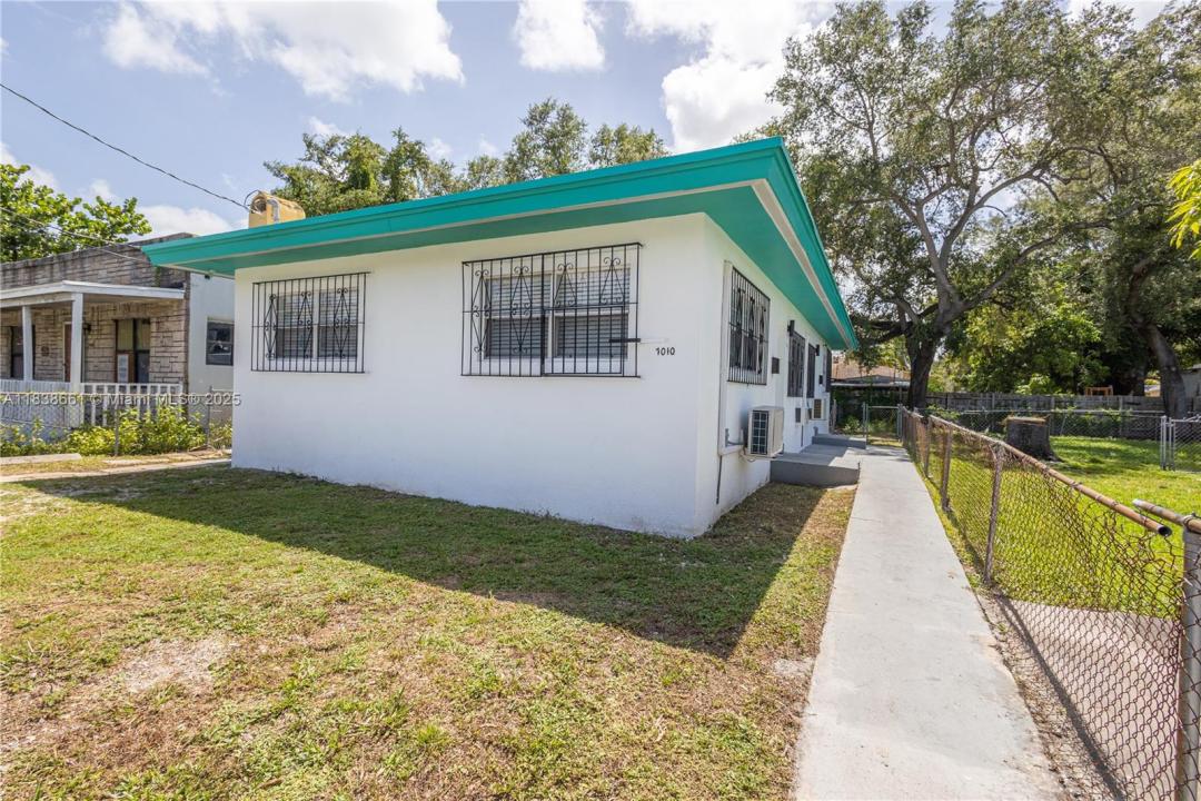 7010 NW 5th Pl 0, Miami, Floride 33150, États-Unis