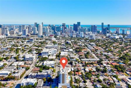 900 SW 8th St 1510, Miami, Florida 33130, USA