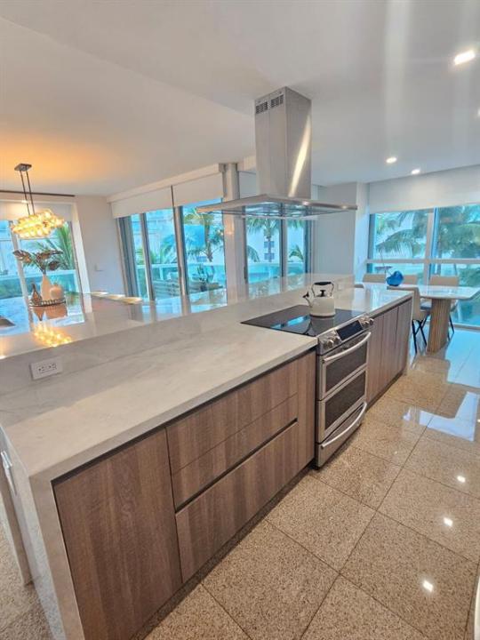 16500 Collins Ave 356, Sunny Isles Beach, Florida 33160