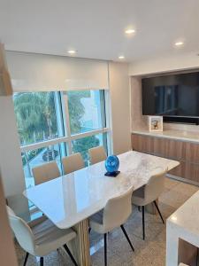 16500 Collins Ave 356, Sunny Isles Beach, Florida 33160
