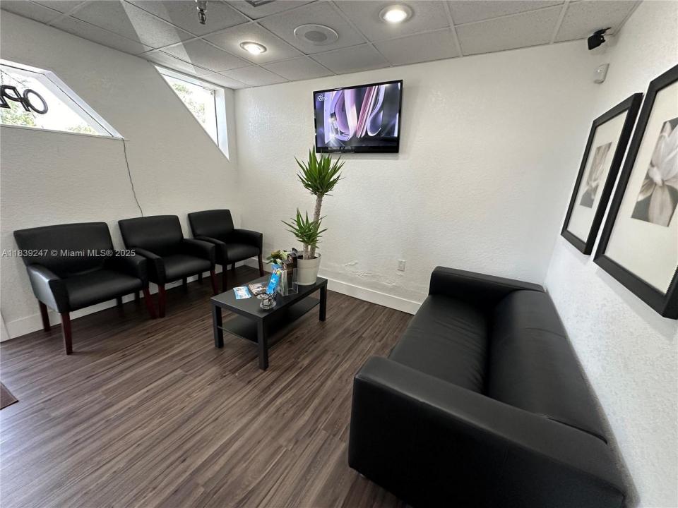 8278 Sunset Strip, Sunrise, Florida 33322
