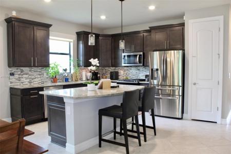 620 SE Monet Dr, Port St. Lucie, Florida 34984, USA