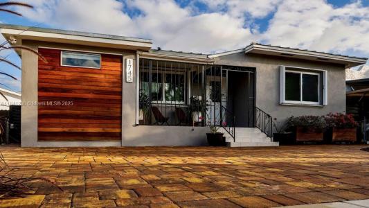 1745 SW 11th Ter, Miami, Florida 33135, USA