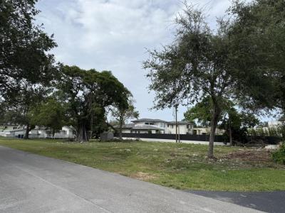 7260 SW 76th St, Royal Palm Manor, Miami, Florida 33143, USA