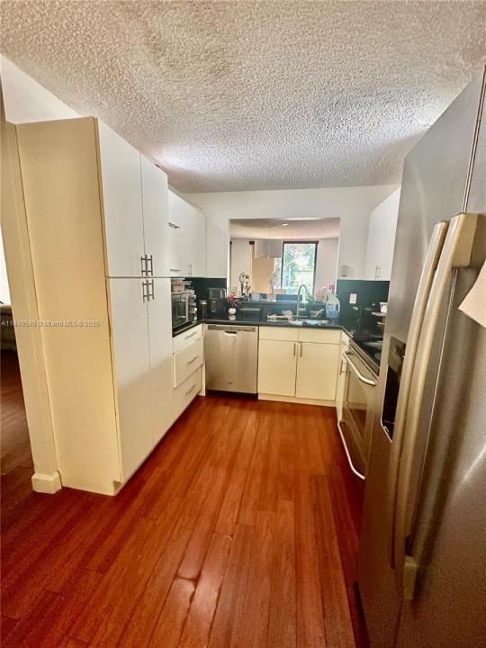 3522 Torremolinos Ave E-31, Doral, Flórida 33178, Estados Unidos