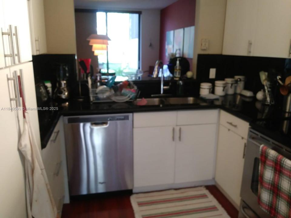 3522 Torremolinos Ave E-31, Doral, Flórida 33178, Estados Unidos