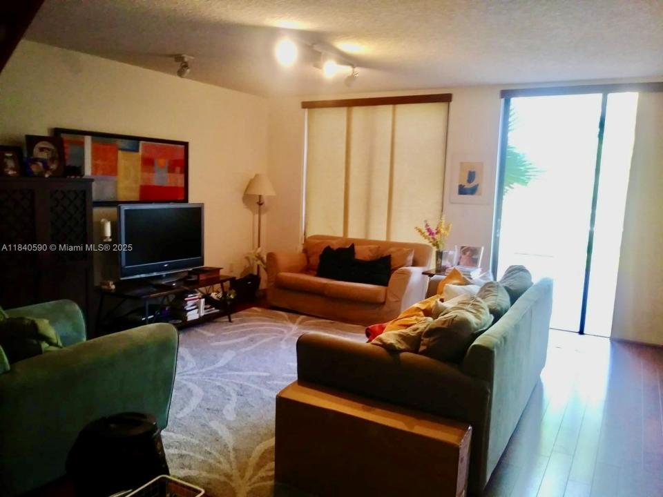3522 Torremolinos Ave E-31, Doral, Flórida 33178, Estados Unidos