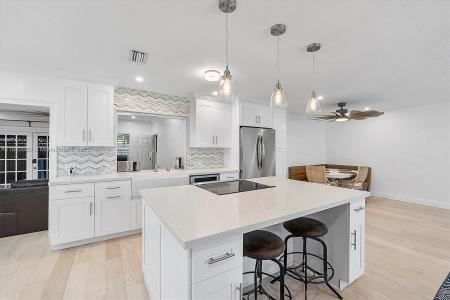 4980 SW 8th Ct, Margate, Florida 33068, USA