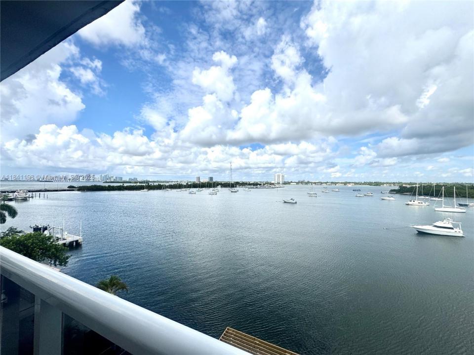 7928 West Dr 510, North Bay Village, 佛羅里達州 33141, 美國