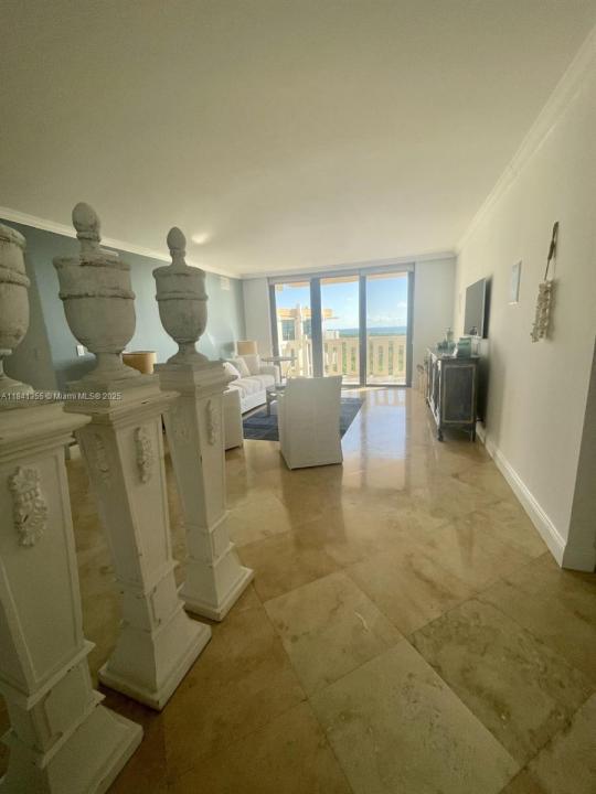 1121 Crandon Blvd E1205, Key Biscayne, 佛罗里达州 33149, 美国