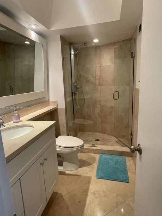 1121 Crandon Blvd E1205, Key Biscayne, 佛罗里达州 33149, 美国
