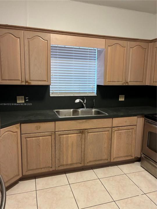 1774 SW 11th St, Miami, Florida 33135