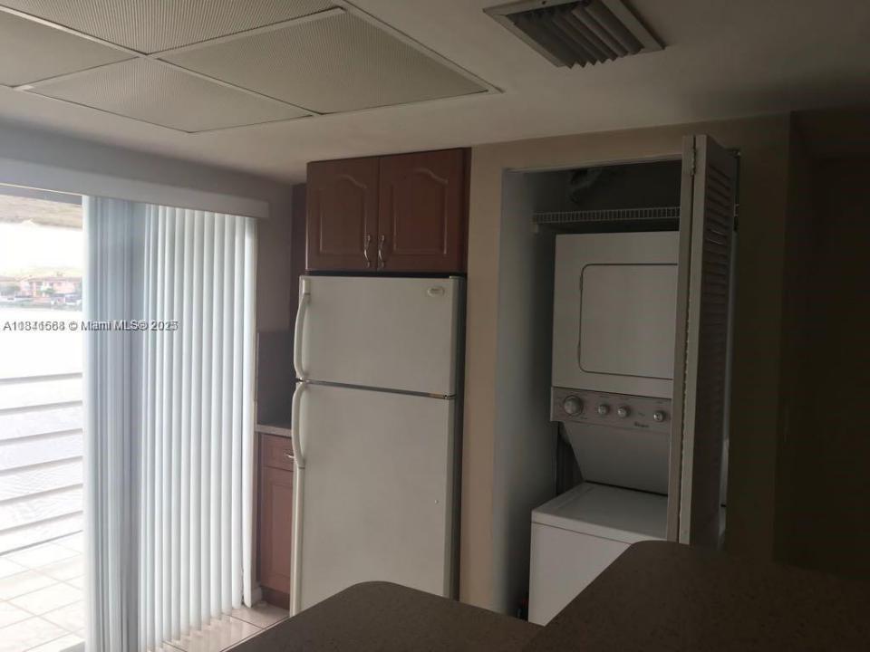 2730 W 60th St 66, Hialeah, 佛罗里达州 33016, 美国