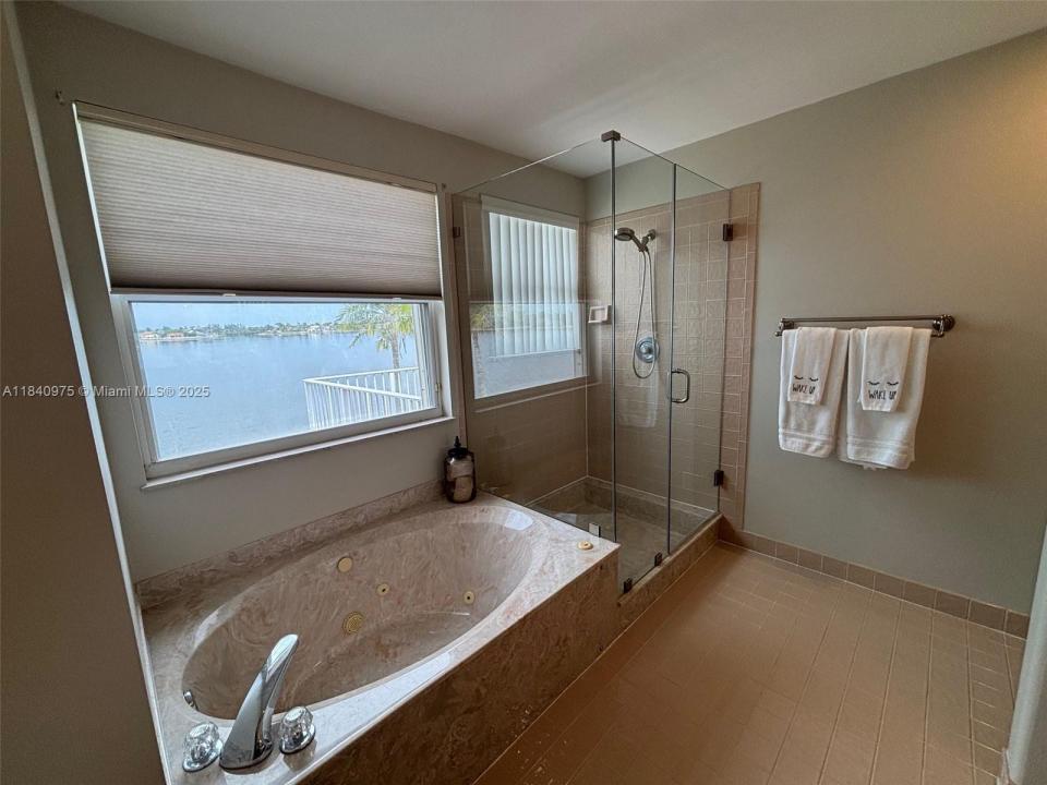18265 NW 12th St, Pembroke Pines, Florida 33029, Estados Unidos