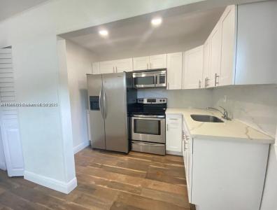1025 NW 7th Ave A-C, Fort Lauderdale, Florida 33311, USA
