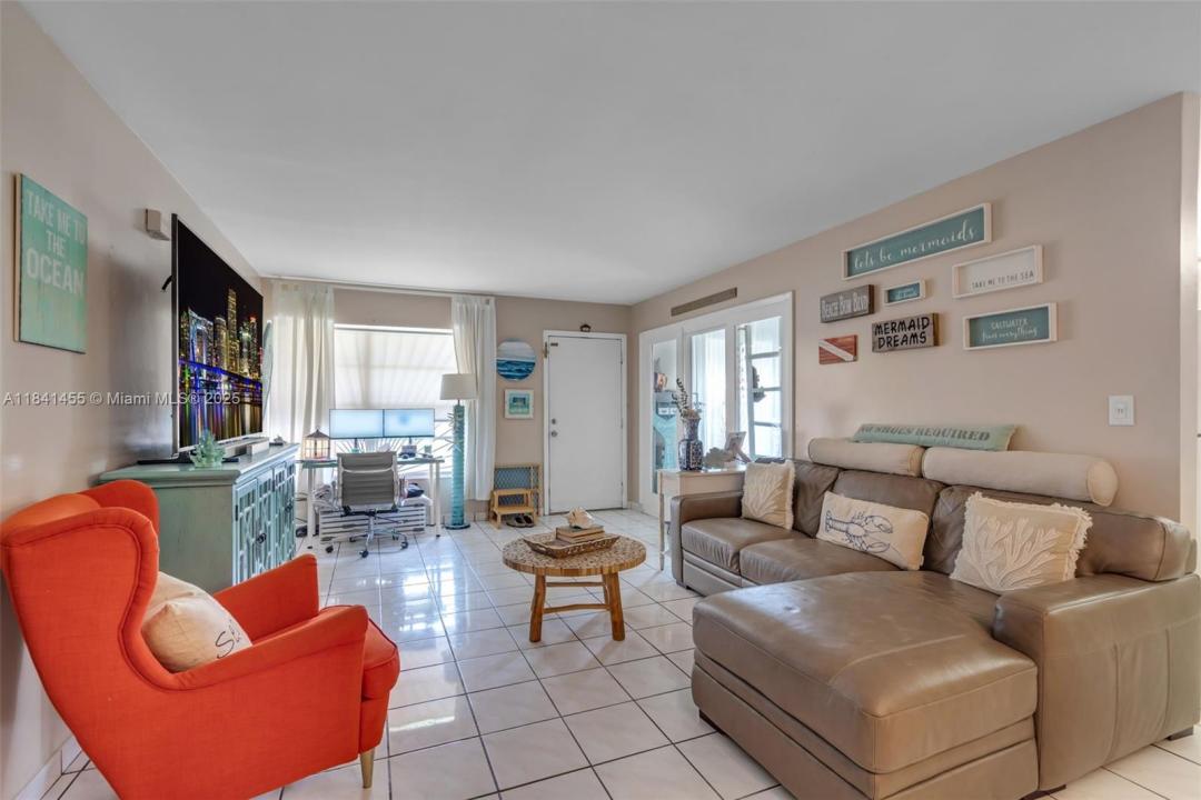 12850 SW 43rd Dr 256-B, Miami, Florida 33175