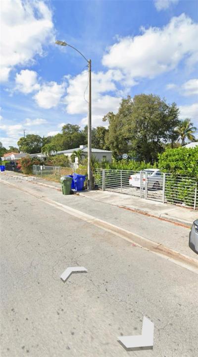 247 NW 45th St, Miami, Florida 33127, Estados Unidos