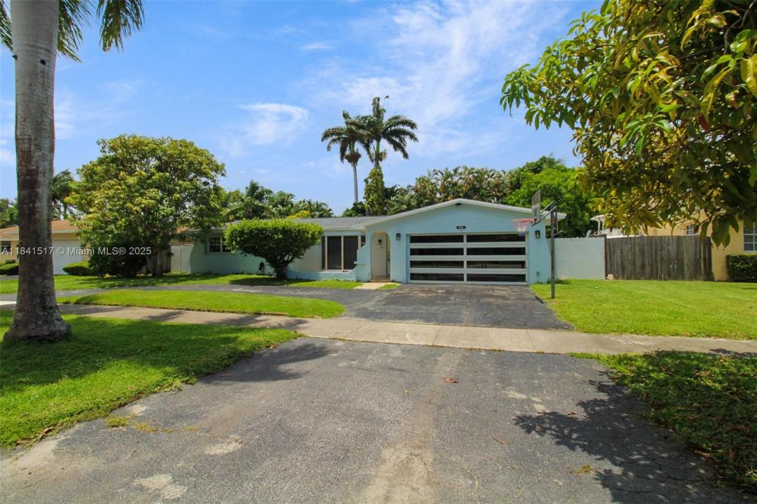 19820 SW 83rd Ave, Cutler Bay, فلوريدا 33189, الولايات المتحدة
