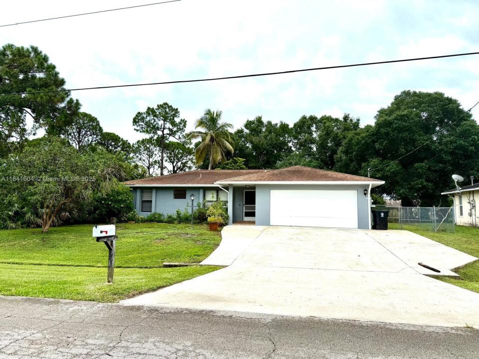 210 SW Voltair Ter, Port St. Lucie, Florida 34984