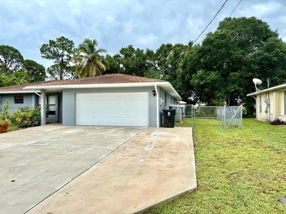 210 SW Voltair Ter, Port St. Lucie, Florida 34984