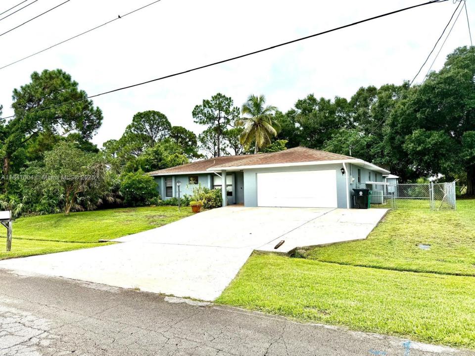 210 SW Voltair Ter, Port St. Lucie, Florida 34984