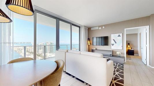 4010 S Ocean Dr T3802, Hollywood, Florida 33019, USA