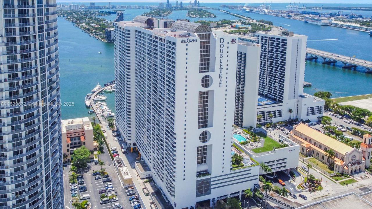 1717 N Bayshore Dr A-2635, Miami, Flórida 33132, Estados Unidos