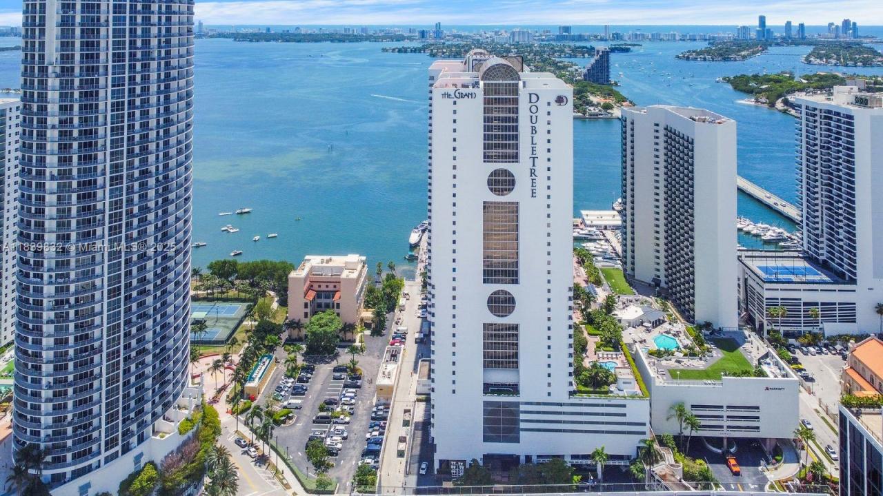 1717 N Bayshore Dr A-2635, Miami, Flórida 33132, Estados Unidos
