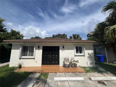 2817 SW 39th Ave 2817, Miami, Florida 33134, USA