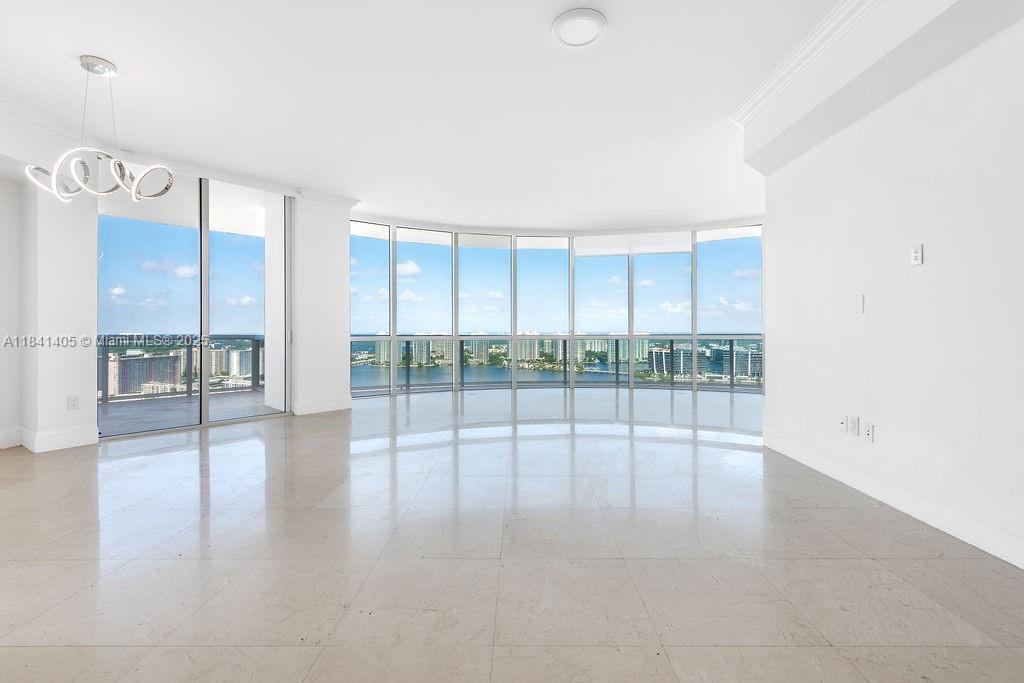 18101 Collins Ave 4601, Sunny Isles Beach, Florida 33160, Stati Uniti