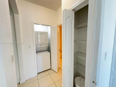 2460 SE 16th Ter 204, Homestead, Florida 33035, USA