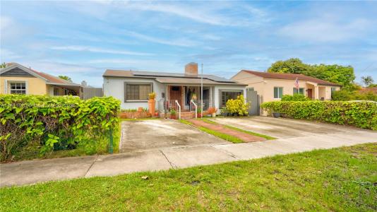 1794 SW 19th St, Miami, Florida 33145, USA