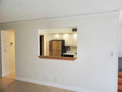 601 Three Islands Blvd 204, Hallandale Beach, Florida 33009, USA