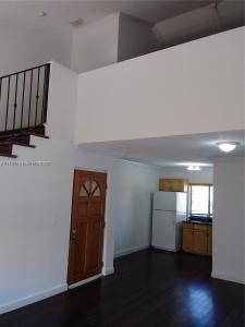 2740 W 62nd Pl 202, Hialeah, Florida 33016, USA